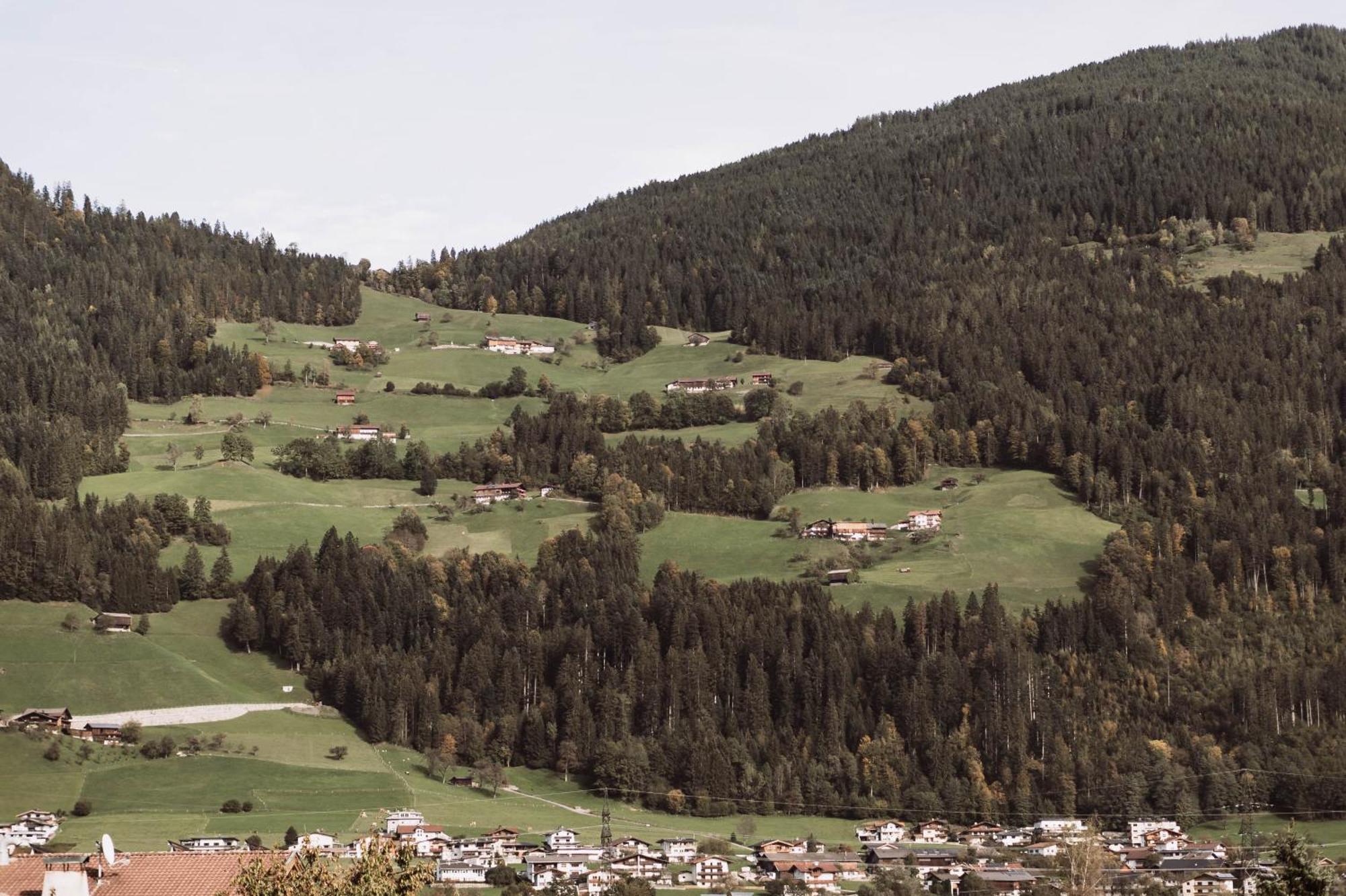 Lebe'Schlitters - Das Ferienapartmenthaus Im Zillertal Экстерьер фото